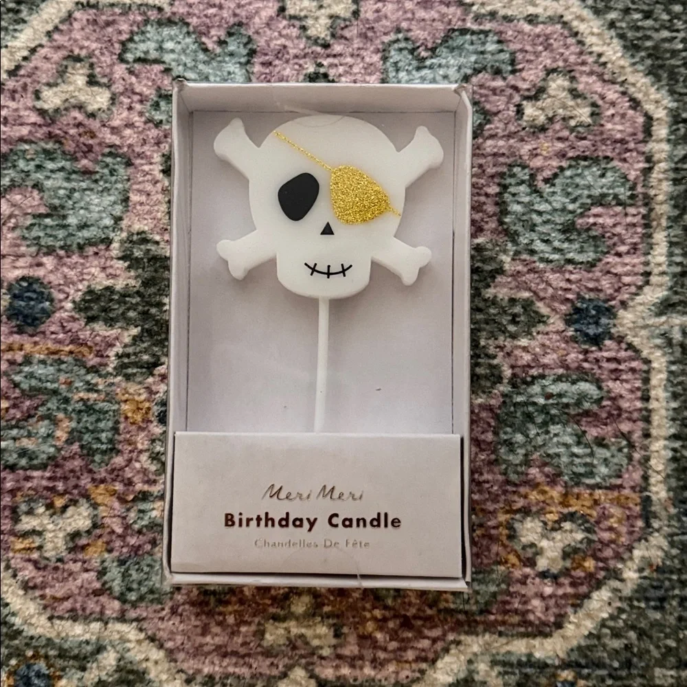 Meri Meri Skull Candle - White and Gold